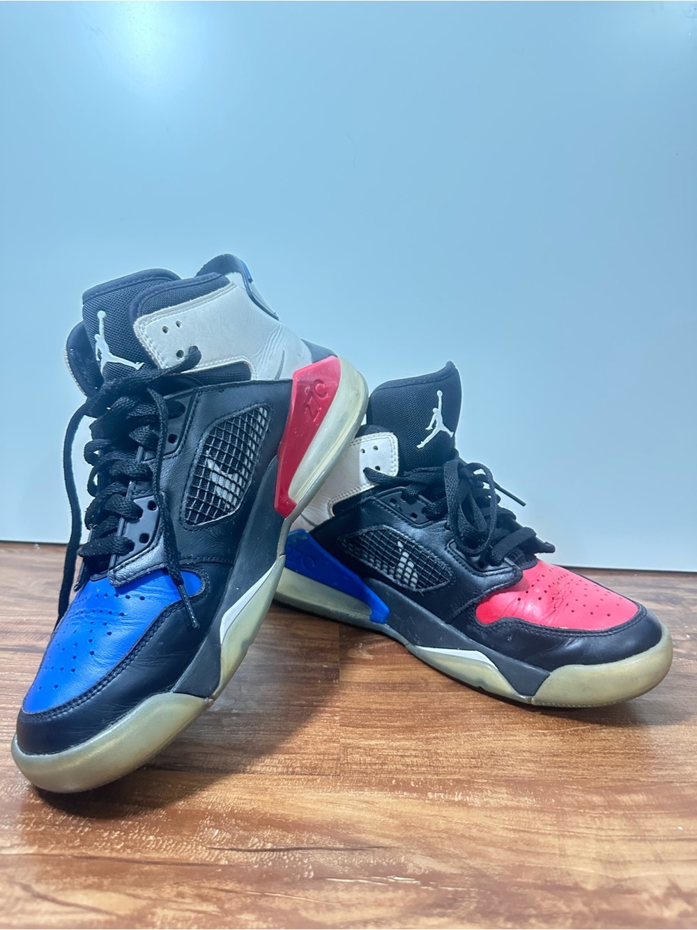 Nike Air Jordan Mars 270 GS "Top 3" Black Red Blue BQ6508-001 Size 7Y / EUR 40